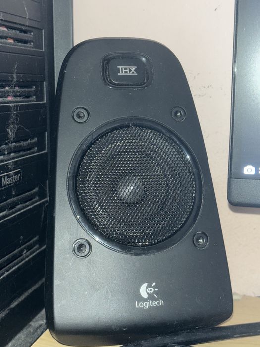 Logitech Z623 2.1 тонколони с буфер