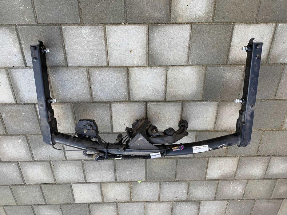 Carlig remorcare Audi A6 4G / A7 4G -  cod 4G0800491S rabatabil