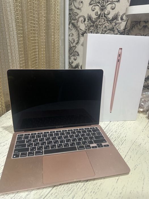 Продам MacBook Air