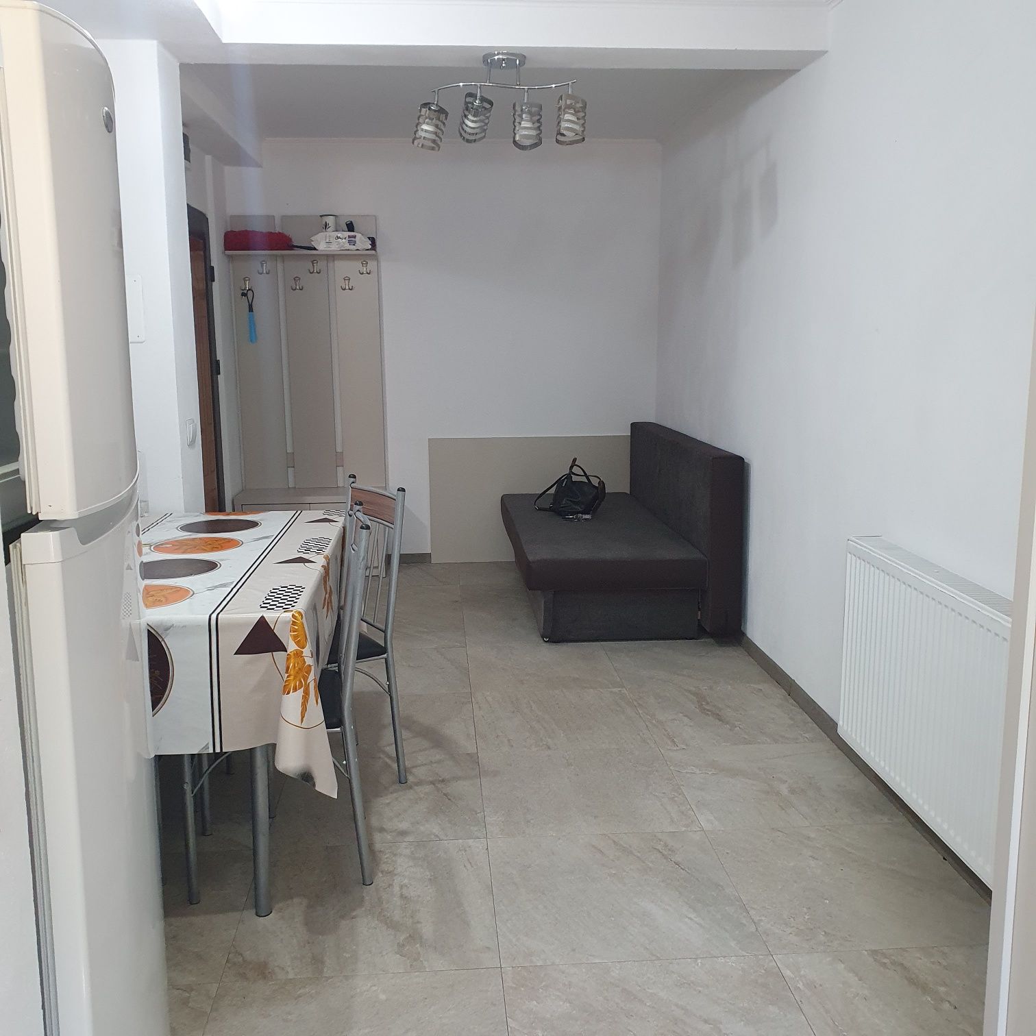 Inchiriez apartament cu o camera