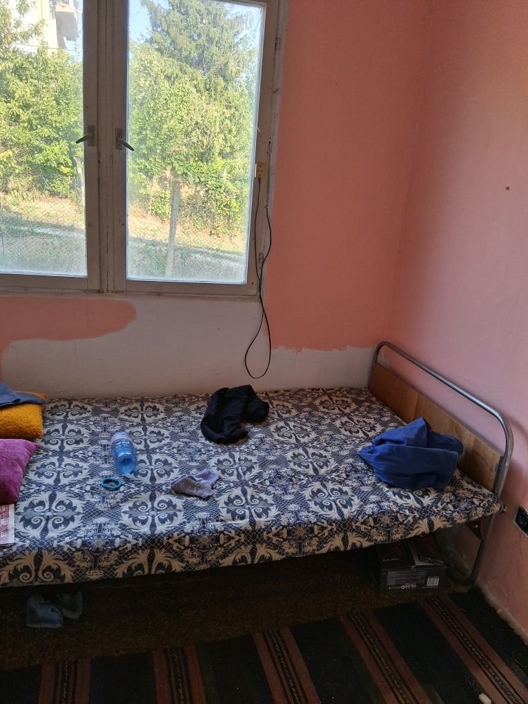 Под наем къща с. МАРАШ