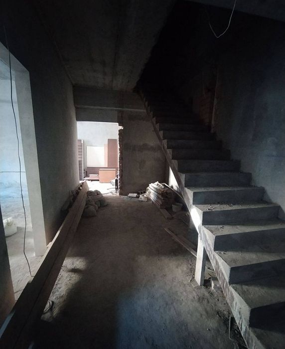 Продается 5/3/3 184м2 в Новостройке на Паркентский