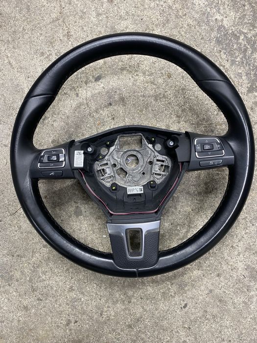 Волан пасат б7,голф 6 Перфектен