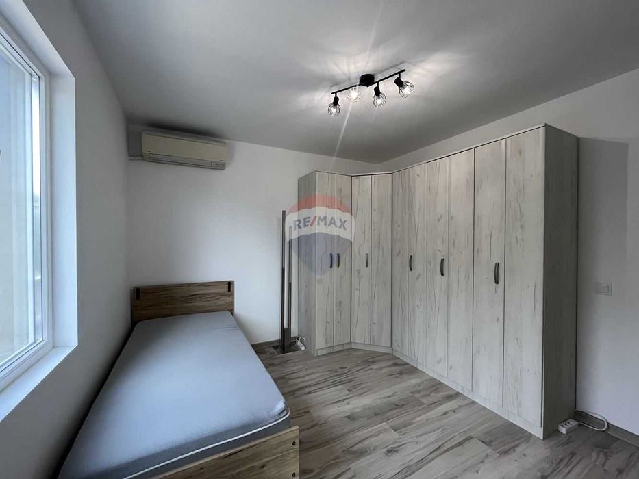 Продава се Тристаен апартамент в Варна, Младост 1 - 106 кв.м за 2076 €/кв.м - Снимка #16