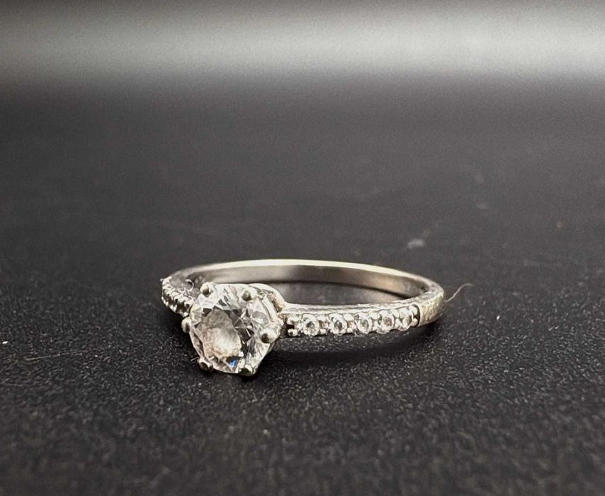 Dracula Amanet: Inel de Aur Alb 1.90Gr/14K.