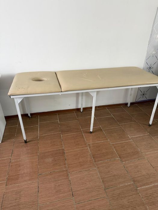 Продам кушеттку для массажа