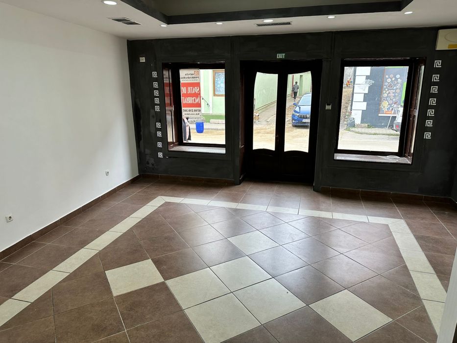 Spatiu comercial de inchiriat