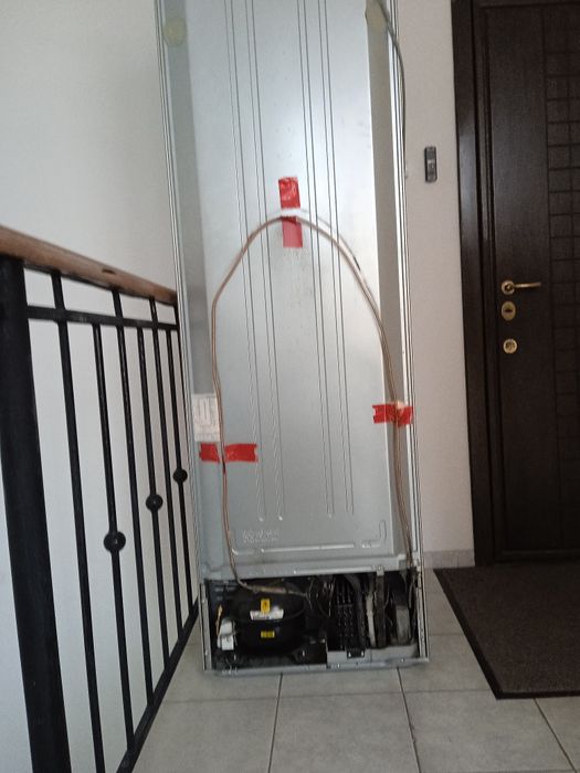 Продам холодильник