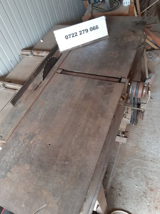 Vând abrict utilizat