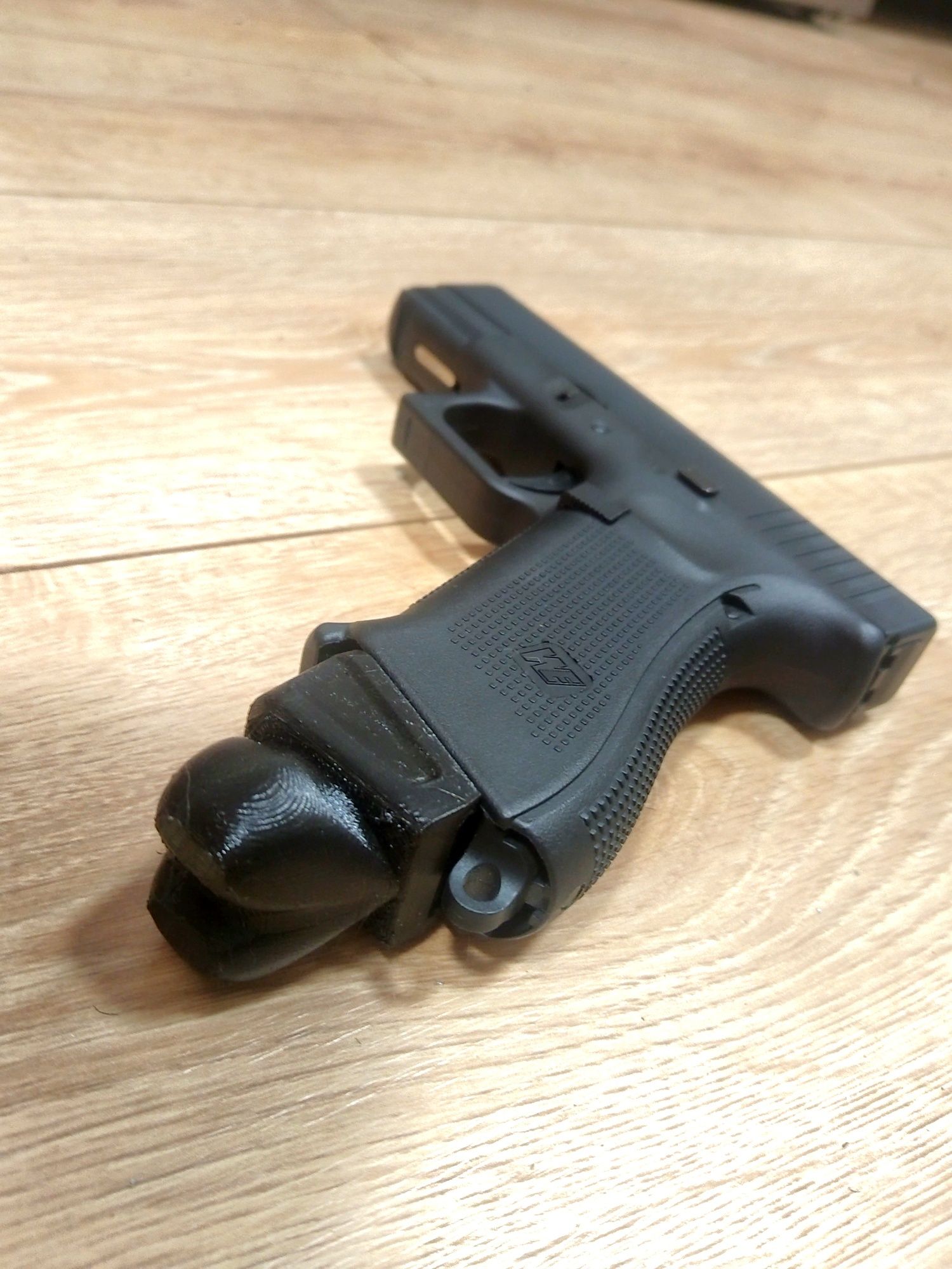 Еърсофт / Airsoft капачки (дъна) за пълнители Глок / Glock