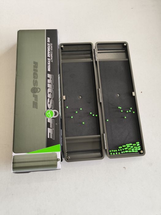 Кутия за аксесоари Korda Tackle Box +Korda Large Rig-Safe
