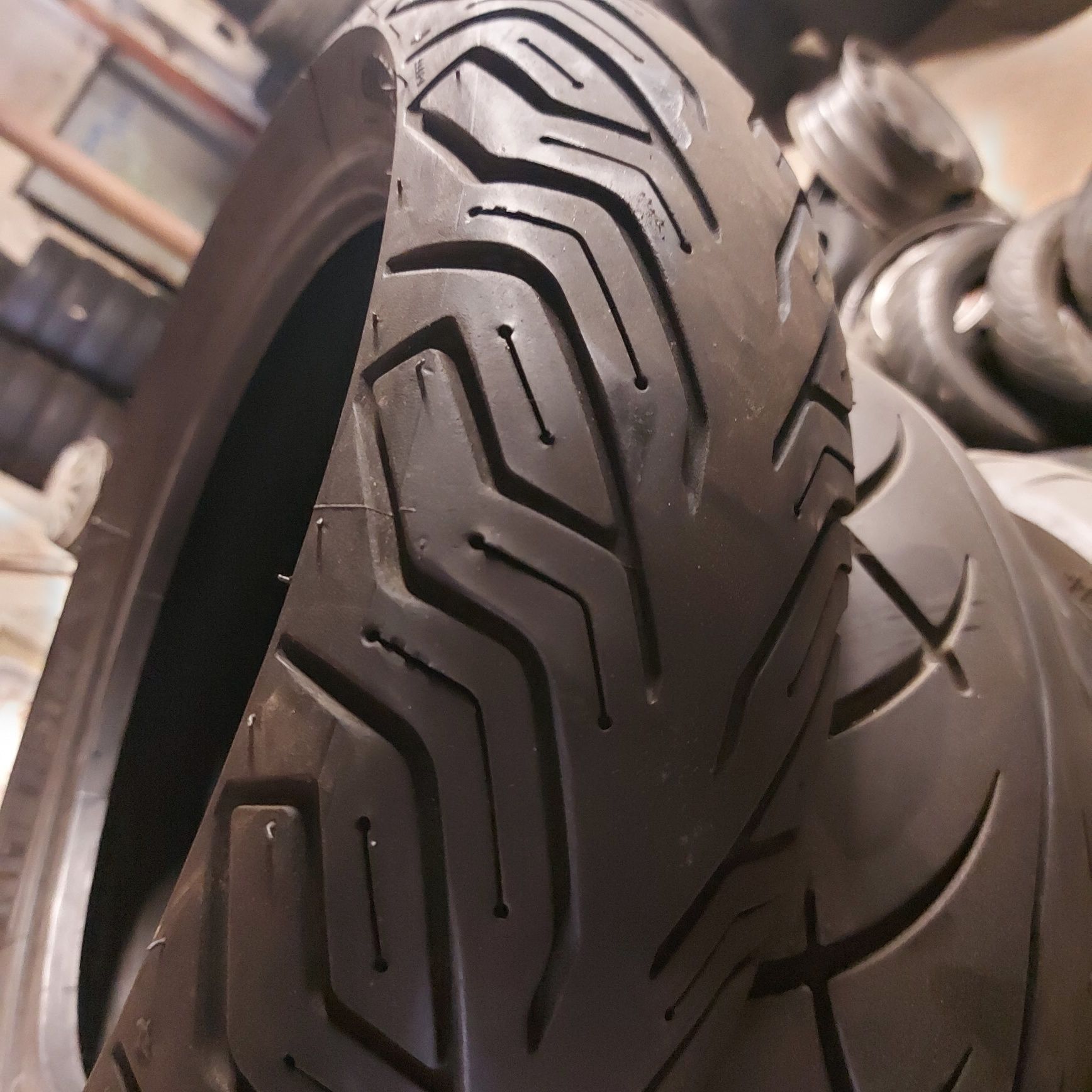 130/70/12"Michelin dot 2021