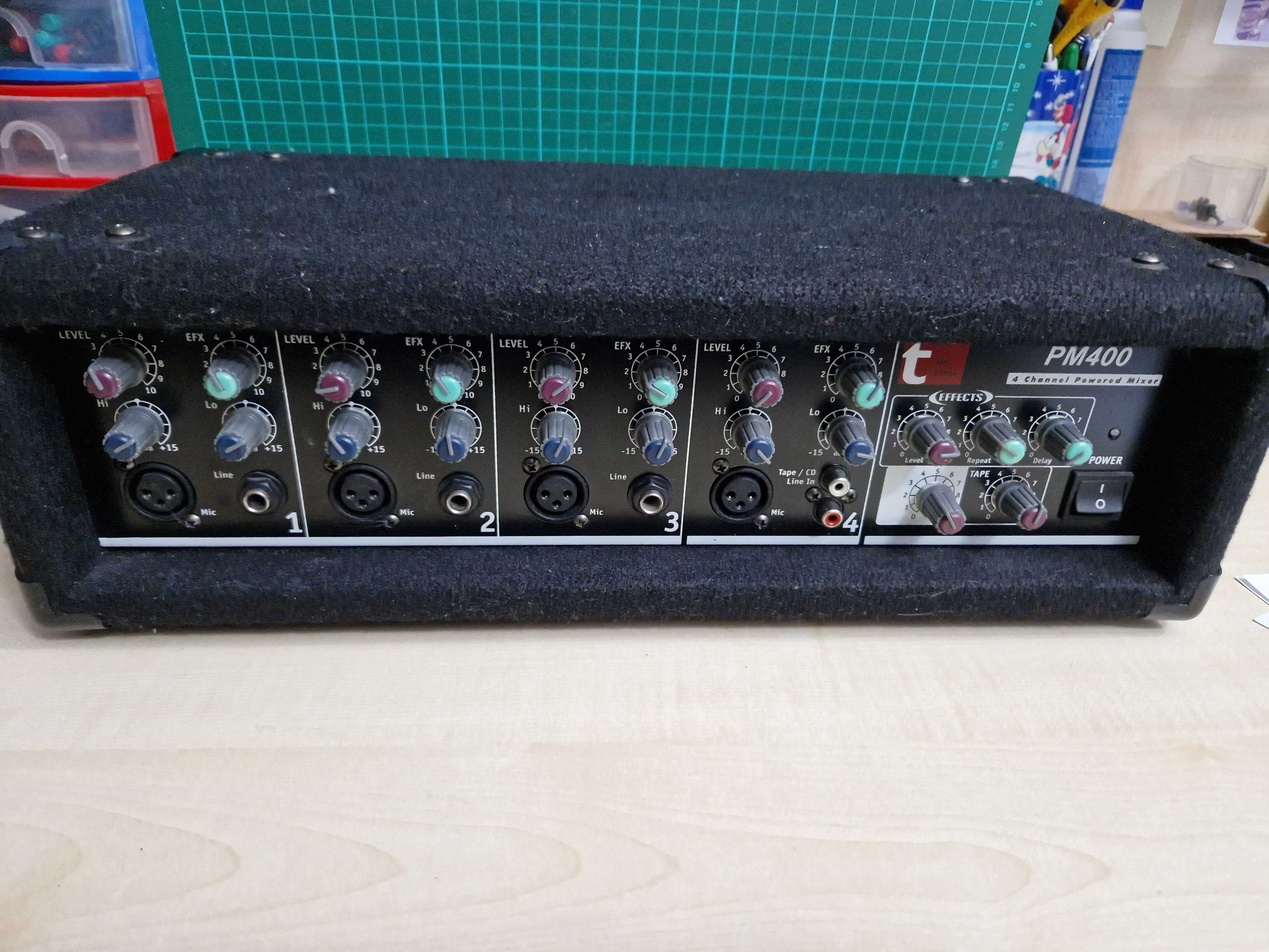 Set amplificator mixer 150 Watt si 3 microfoane fir