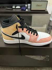 Nike Air Jordan 1 Mid SE