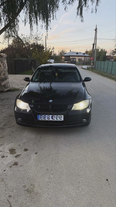 BMW E90 320d 177cp*CarPlay*DPF ACTIV*KEY LESS GO/Entry**Buton START