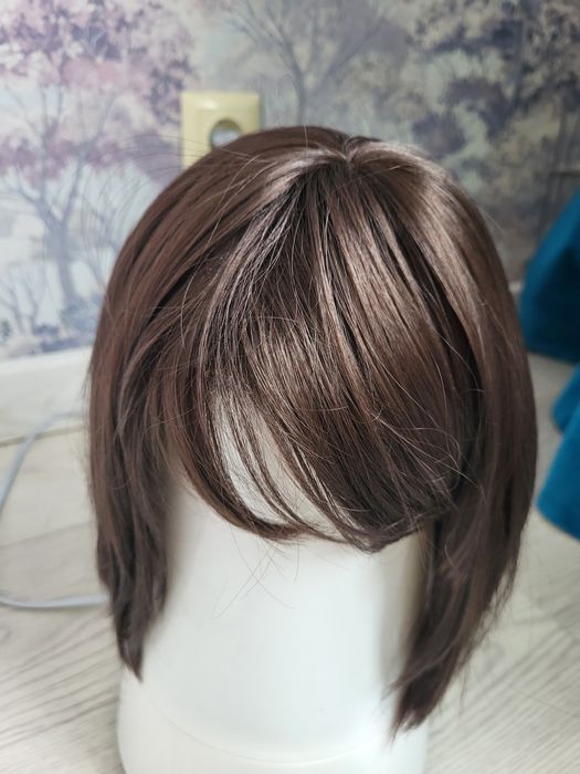 Парик женский продам