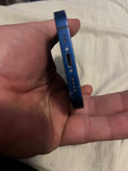 Айфон 12 Мини -64 гб Един собственик работи отличнп