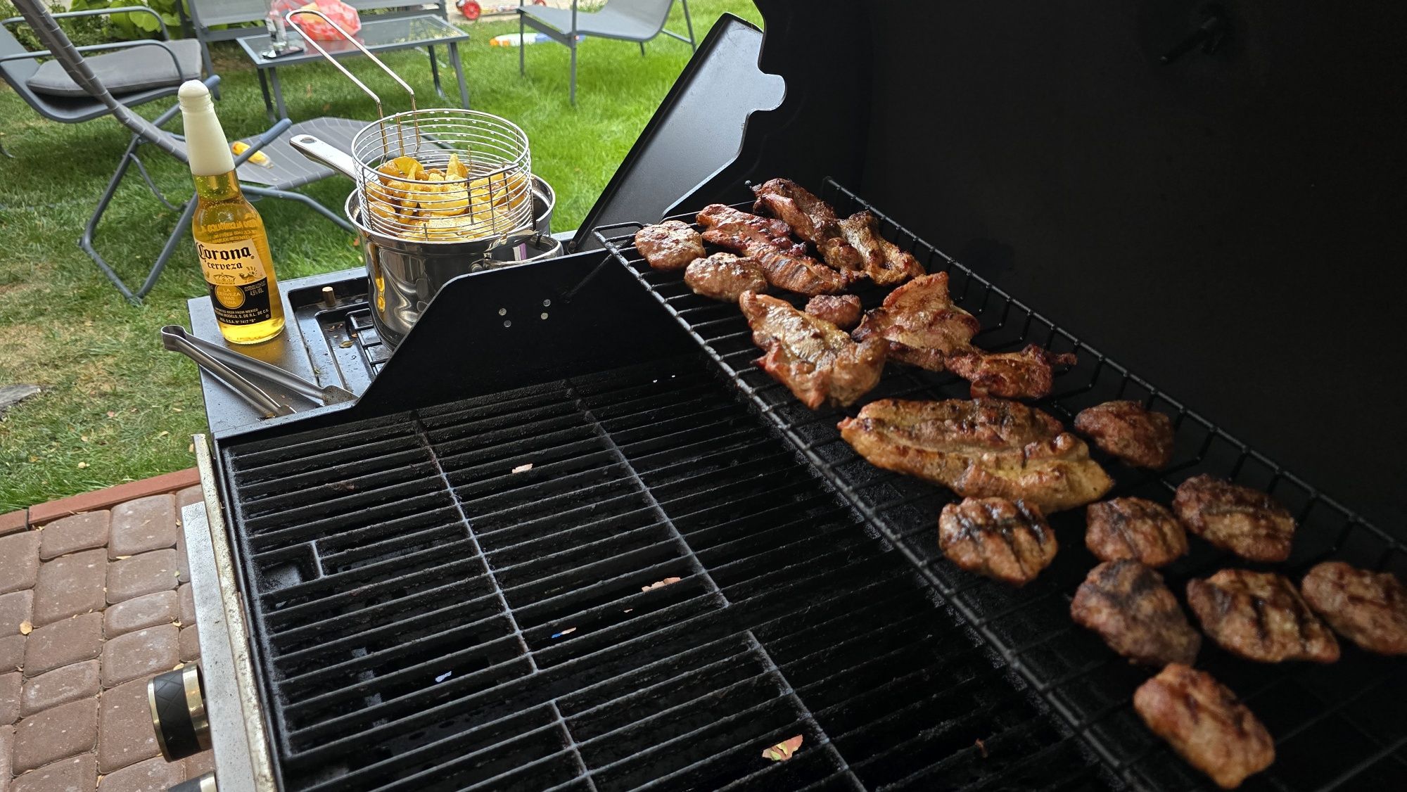 Газово барбекю Char Broil с котлон Промо цена до края на месеца