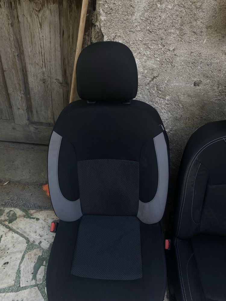Седалки за Dacia logan, Sandero, Docker