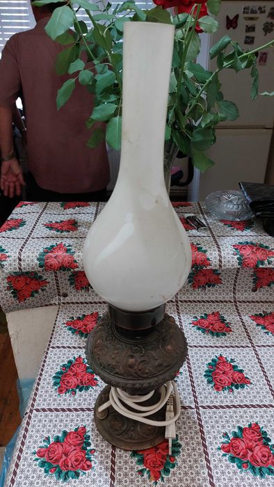 Lampa de petrol cu bec