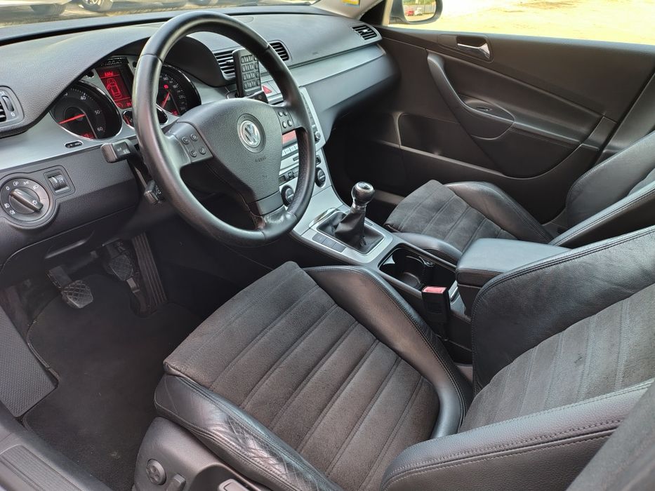 •Vw Passat HighLine~2.0TDI~1AxBMP~2007~Garantie Inclusa~Rate cu Avans