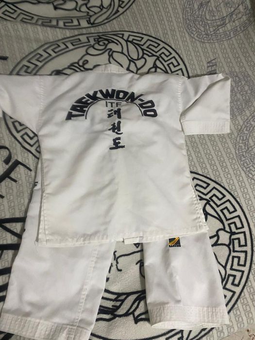 Продам Кимоно б/у