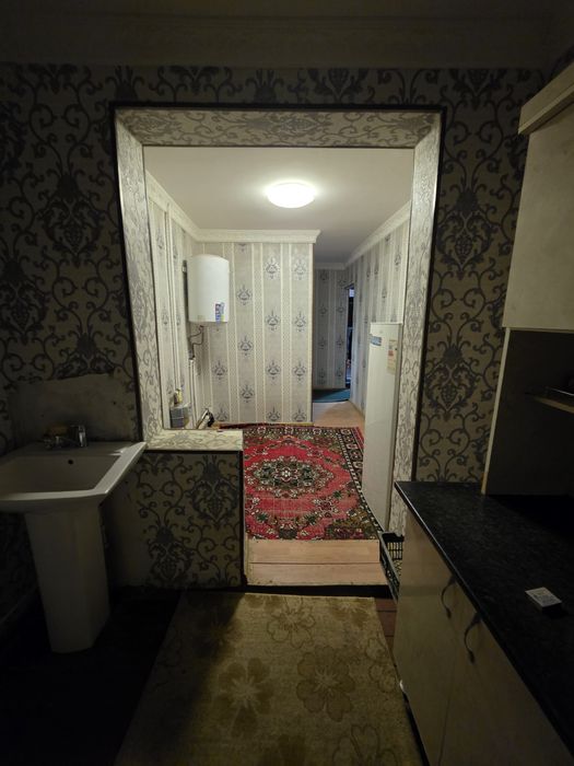 Frunzi Atlas orqasiga 2 xona 3 etaj