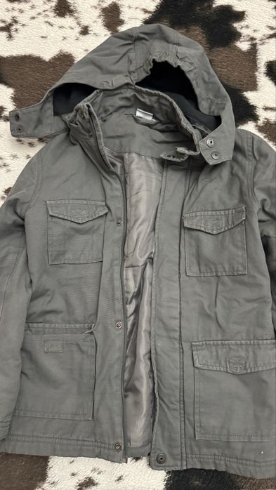 Продам куртку на мальчика