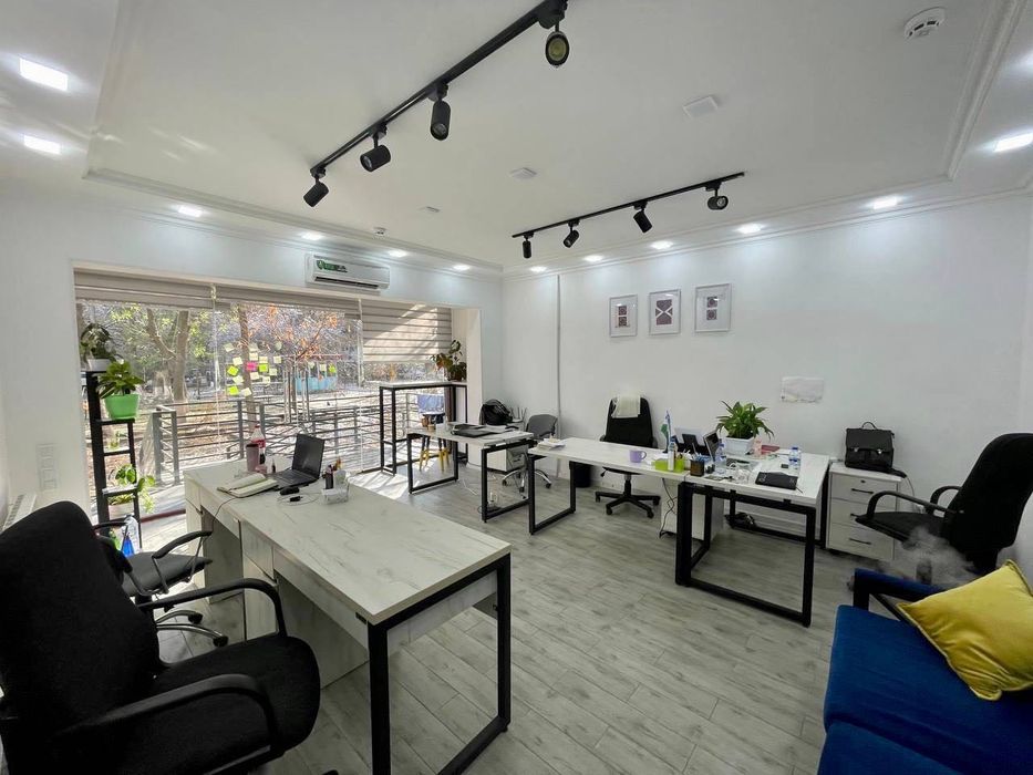 Аренда офис метро Айбек
70м2