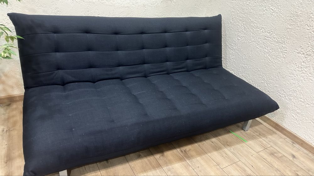 Диван 190см как новый с дополнительным чехлом