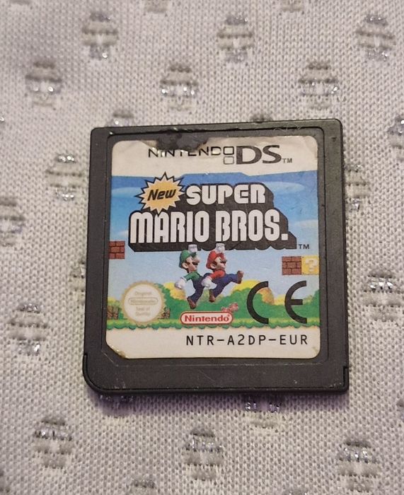 Nintendo ds lite + joc mario + încărcat