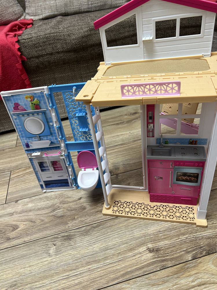 Casa de papusi Barbie