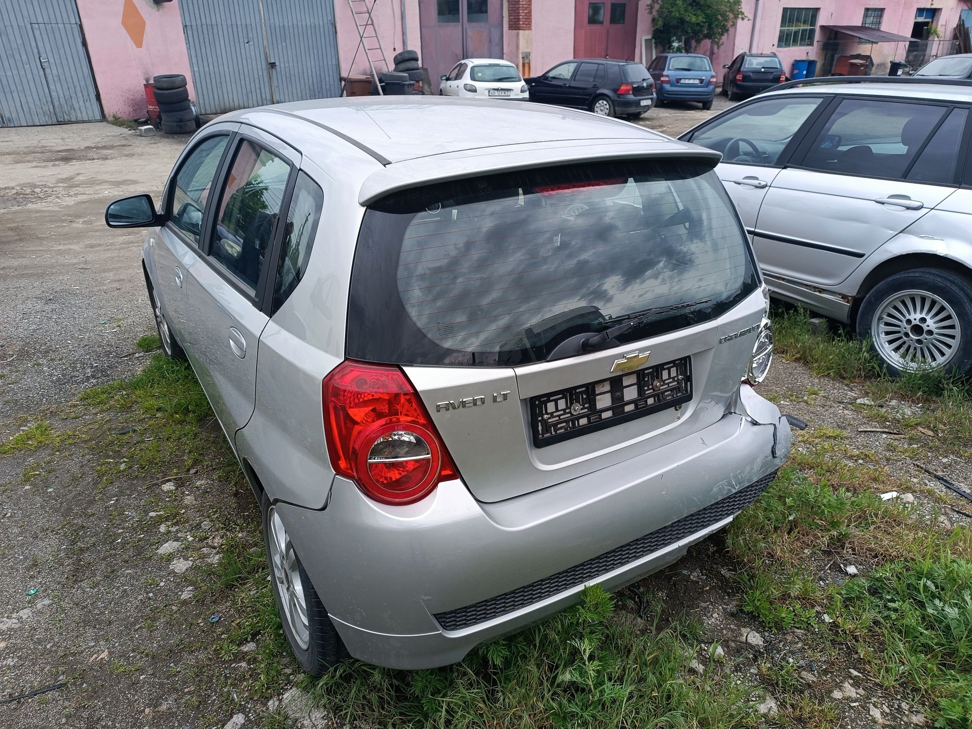 Dezmembrez chevrolet Aveo