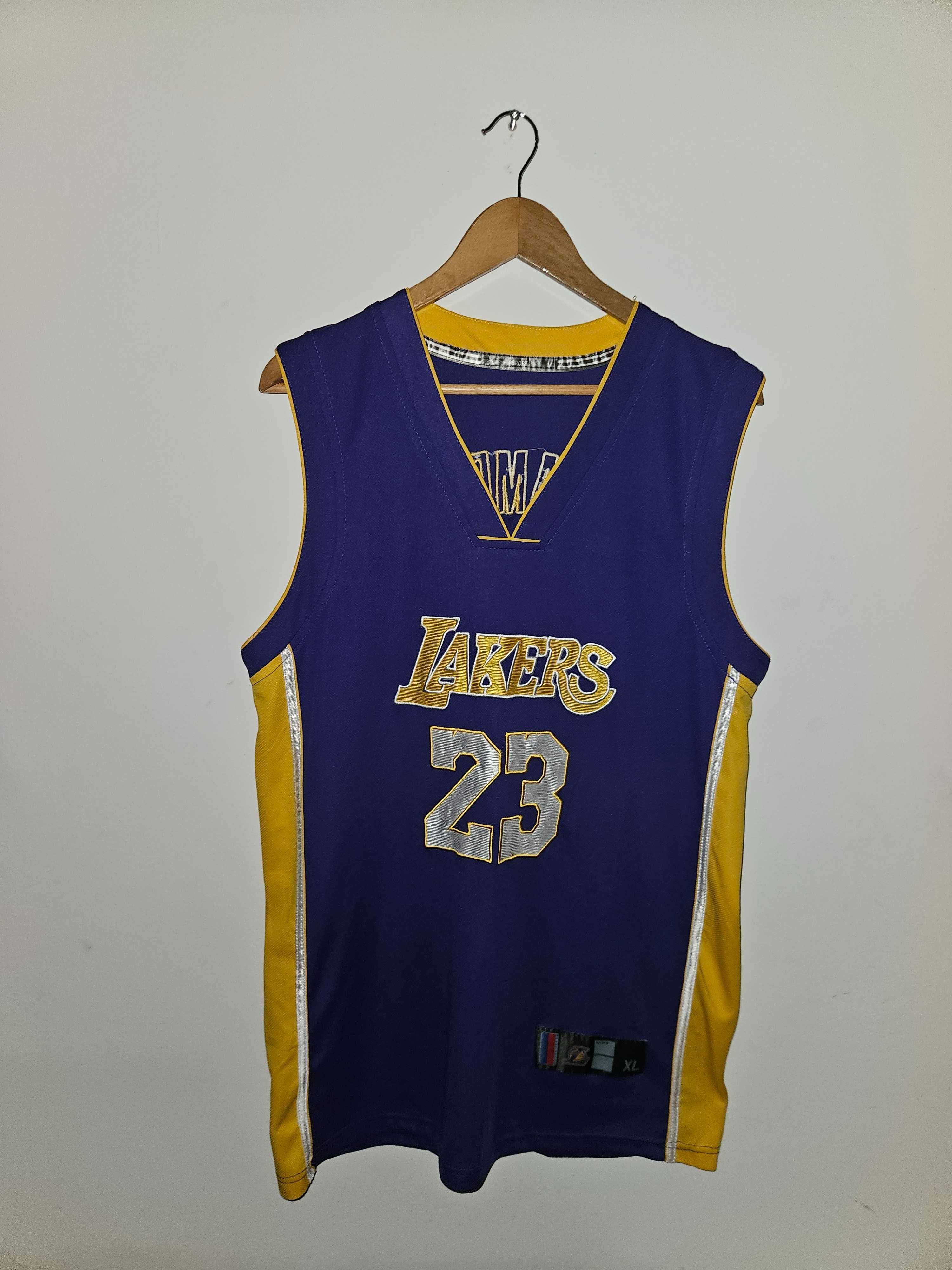 Rocawear ,Carhartt, Santa Cruz , Kenzo, Thrasher ,Jersey & more