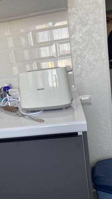 Тостер новый белый