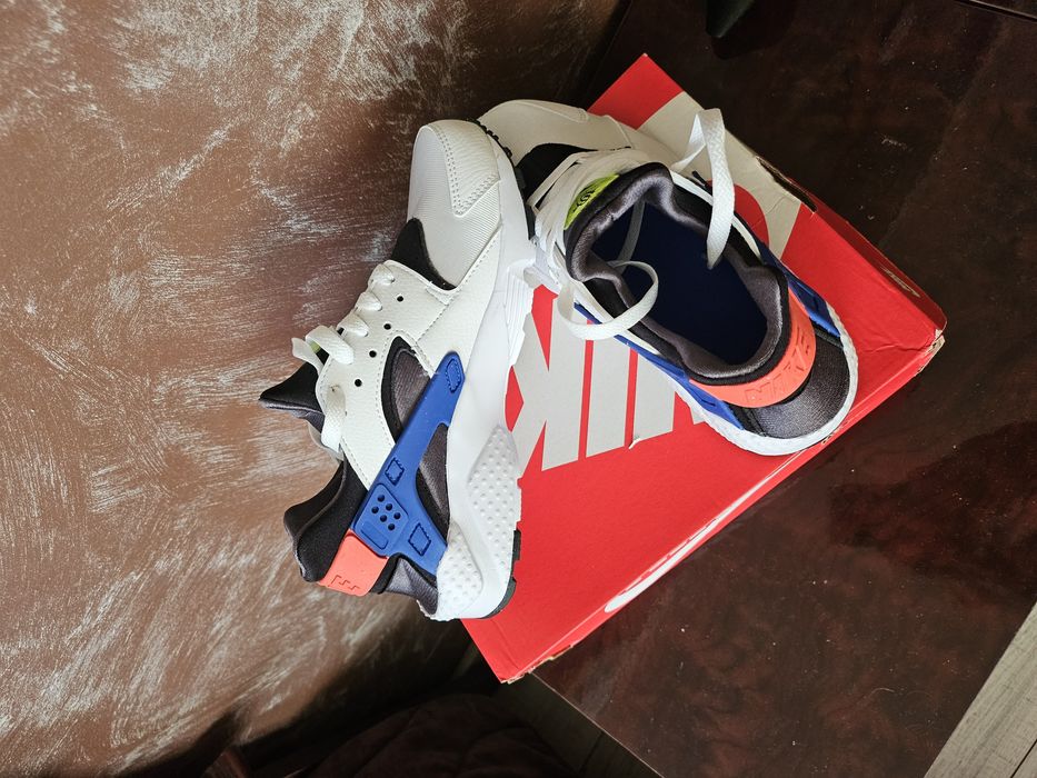 дамски маратонки NIKE  huarache