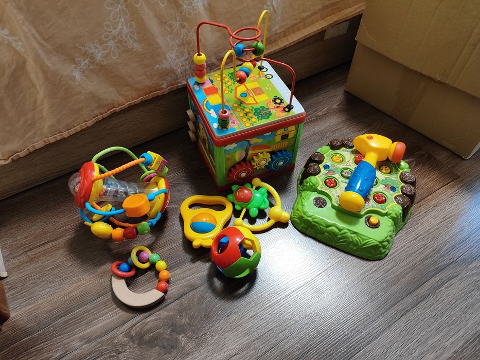 Лот играчки за деца