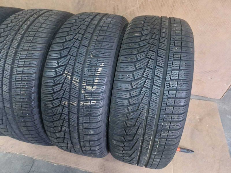 4  Hankook R19 235/50/ 
зимни гуми 
DOT3719