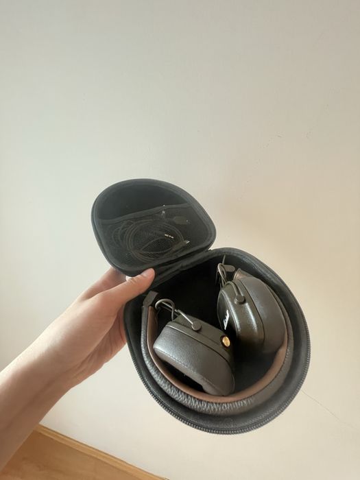 Bluetooth-наушники Marshall IV c чехлом