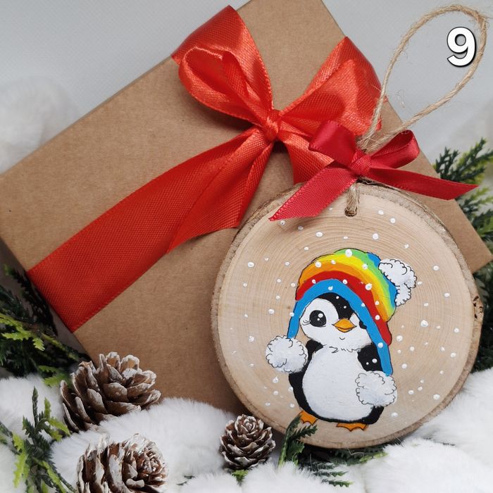 Коледни рисувани играчки