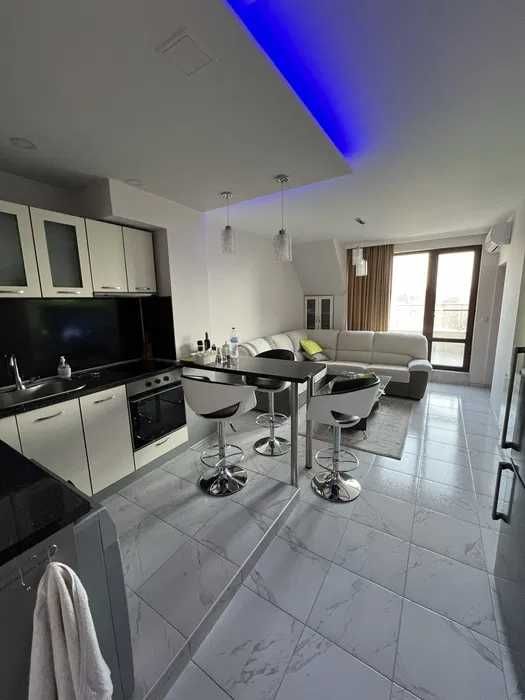 Продава се Двустаен апартамент в Пловдив, Каменица 2 - 64 кв.м за 2657 €/кв.м - Снимка #3