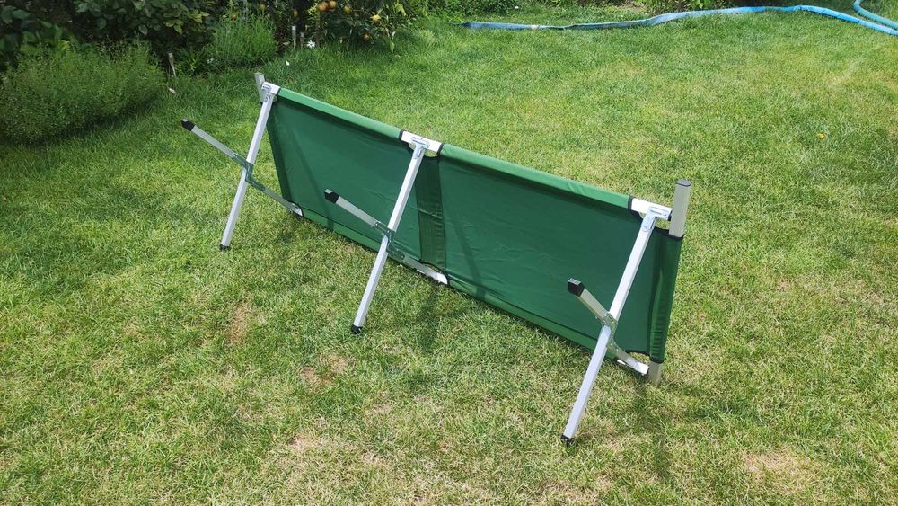 Pat pliant din aluminiu