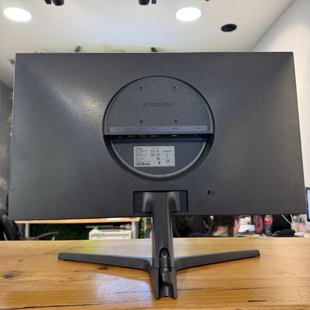 Monitor Samsung U28R550UQP 28" UHD | TrueGSM