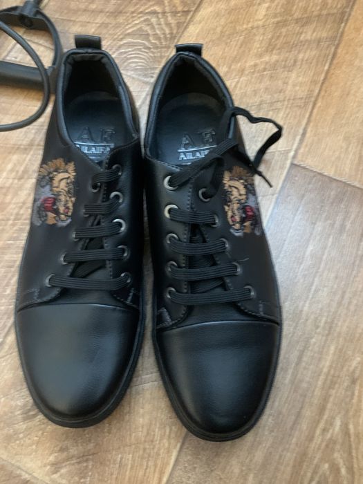 Мужская обувь кроссовки,туфли