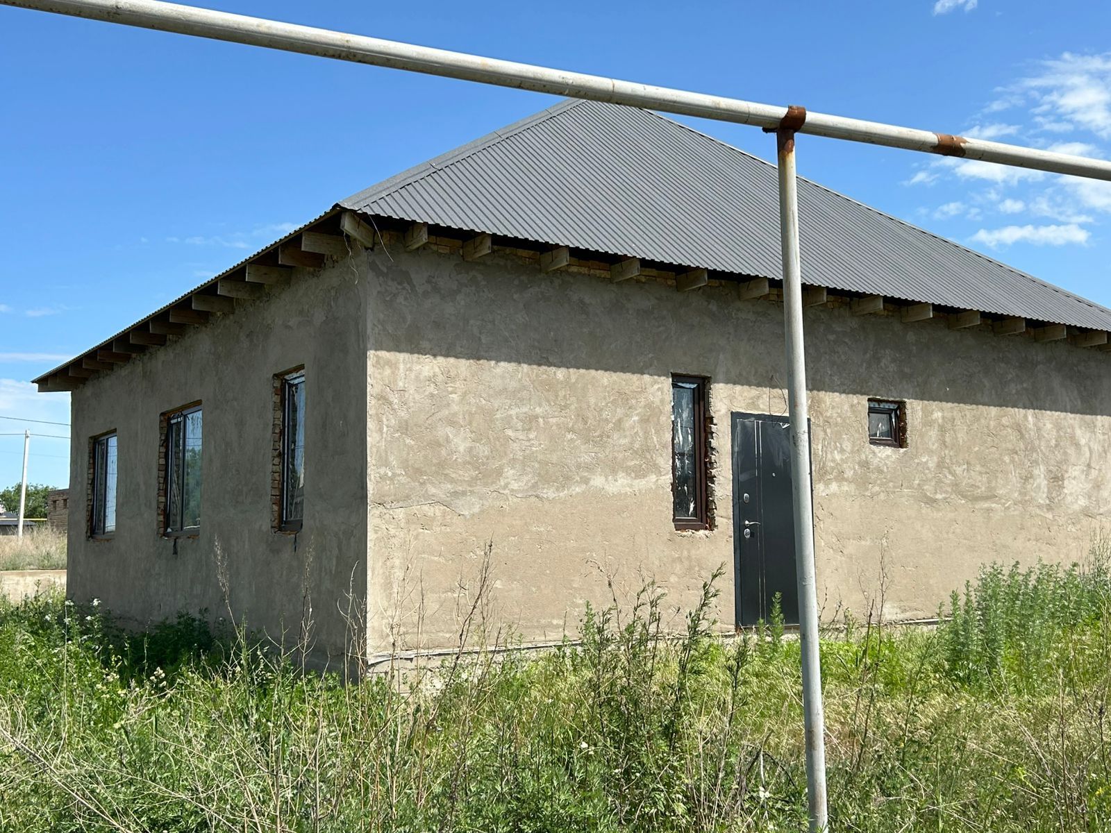 Үй сатылады         .