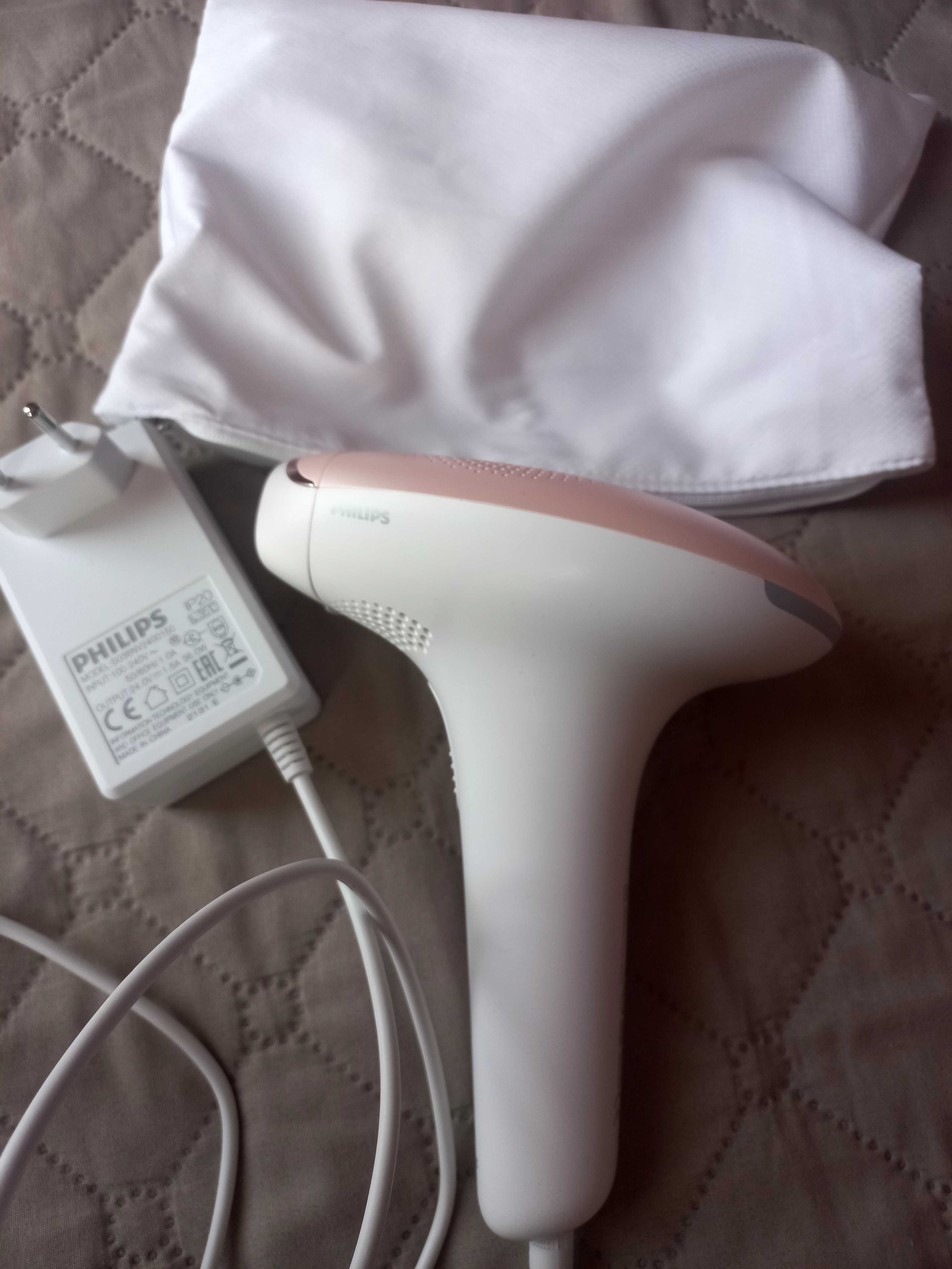 Фотоепилатор Philips Lumea Advanced