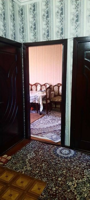 Kvartira sotiladi chilonzor 19 kvartalda 4/4/4 87 m2 remont bor