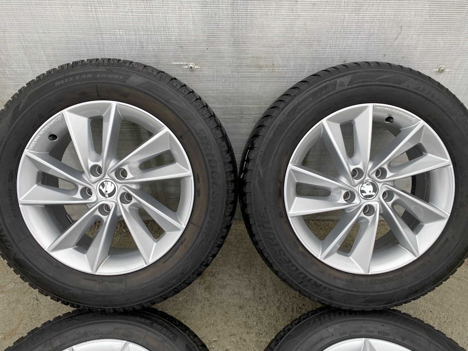 Jante originale Skoda 17 cu anvelope de iarna
