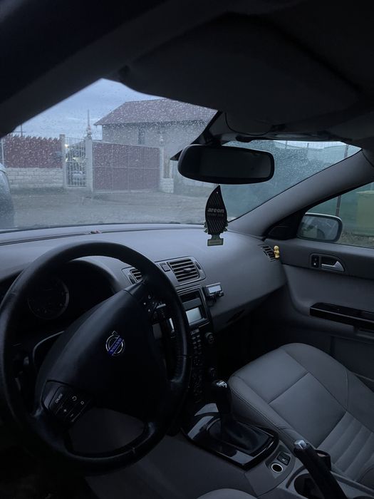 Vand Volvo V50 nefunctional, pentru piese sau pentru programul RABLA