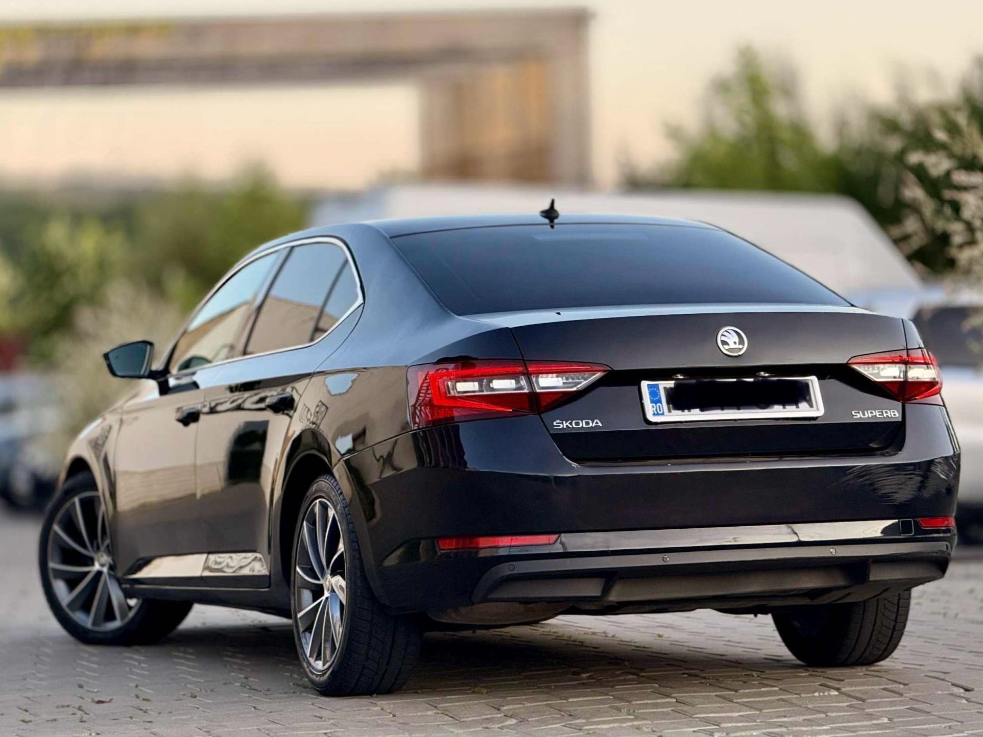 Skoda superb 2018 190cp DSG Matrix Distronic